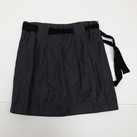 Banana Republic - Crinkly grey skirt with fabric belt - hint of shine - … - Picture 7 of 7